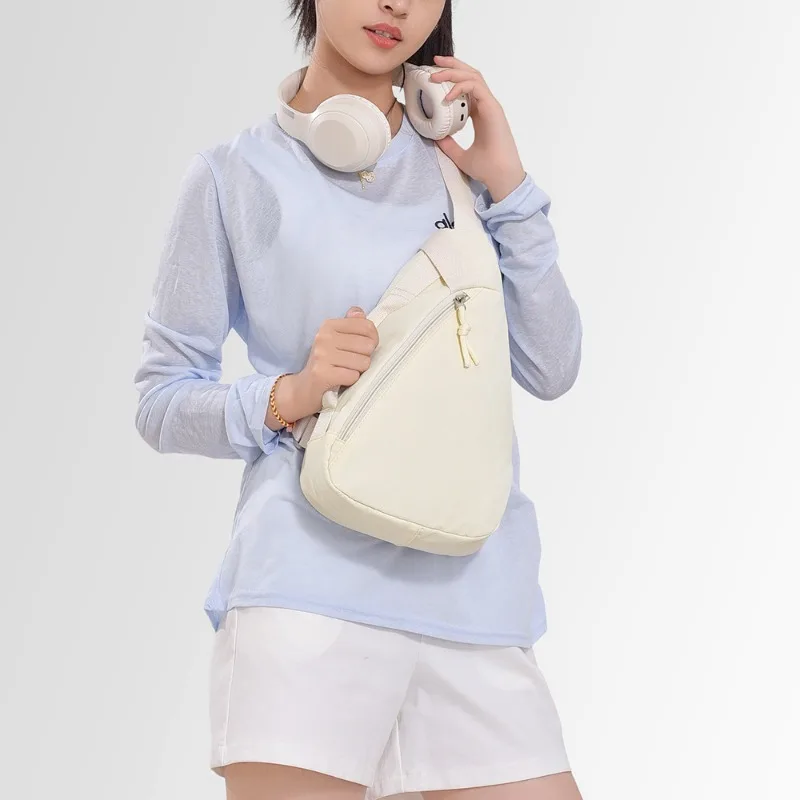 Cycling To Commute - Tas Dada Selempang Mini untuk Ponsel,