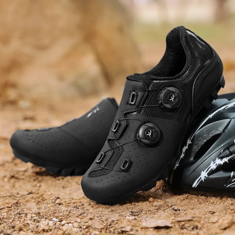 Cycling Shoes For Commute - Sepatu bersepeda gunung pria yang nyaman