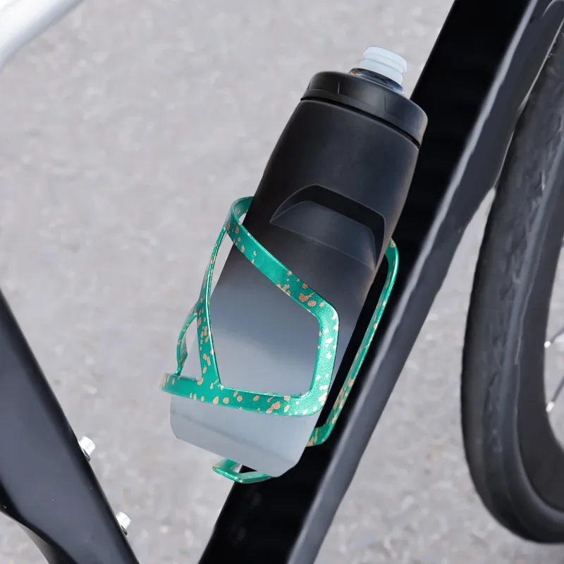 Tempat Botol Air Sepeda dari A - Cycling Commute Distance ulasan dan harga
