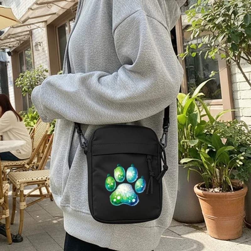 Tas Bahu Motif Jejak Kaki Hewa - Cycling To Commute ulasan dan harga
