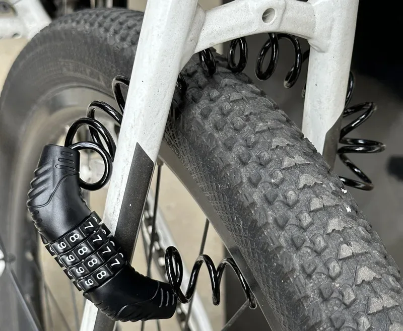 Rantai kunci helm sepeda klasi - Chain Lock Combination ulasan dan harga