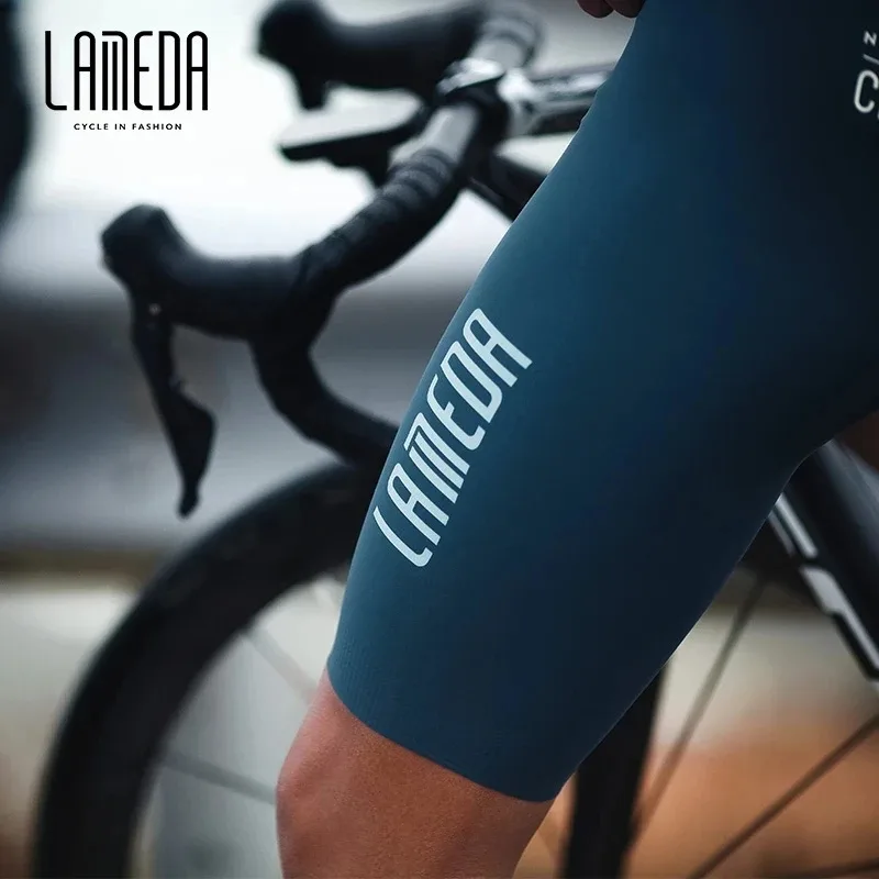 LAMEDA celana pendek sepeda pr - Cycling Commuter Trousers ulasan dan harga